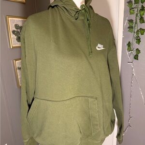 Nike Men's Forest Green Pullover Hoodie
